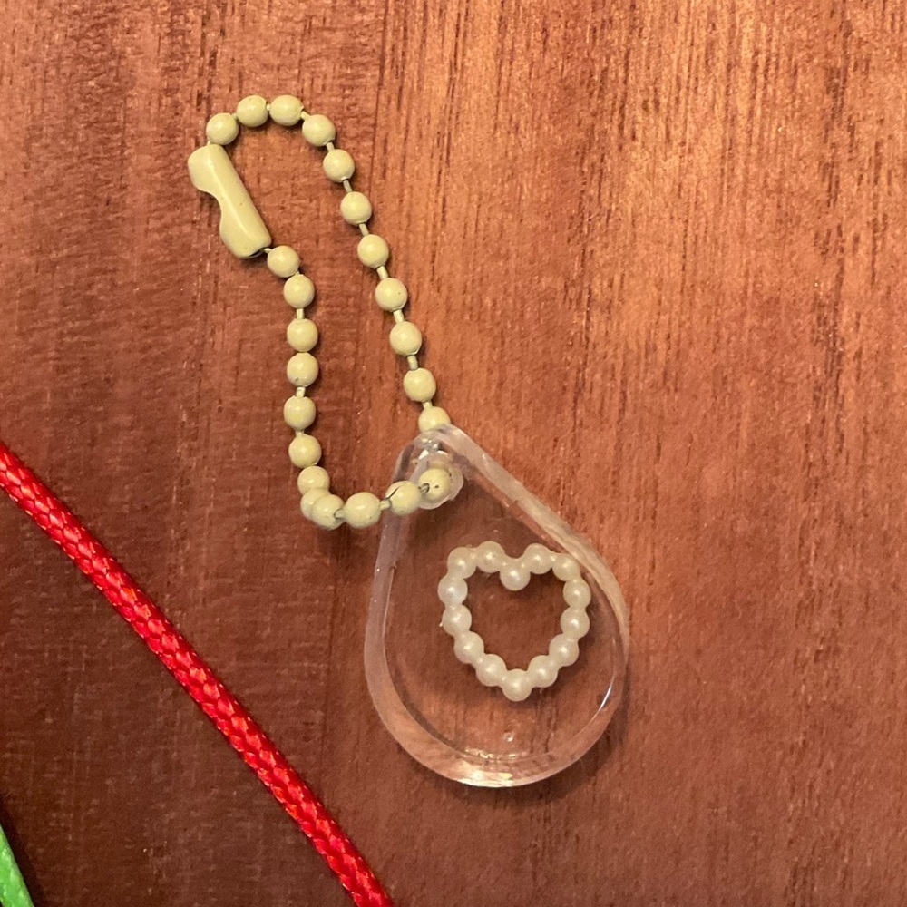 Cute lot of jewelry and keychain! - Picture 3 of 4